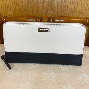Kate Spade Neda Laurel Way Wallet